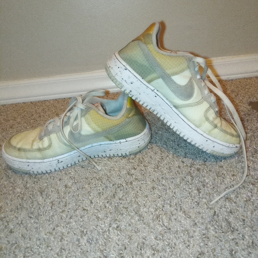 Nike Air Force 1 Women's Sneaker